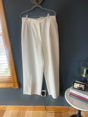 Women’s white Wide-Leg Dress Pants
